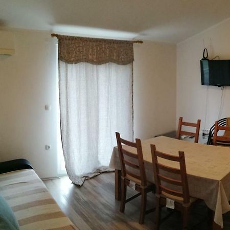 Apartments Sadina Skradin Exterior foto
